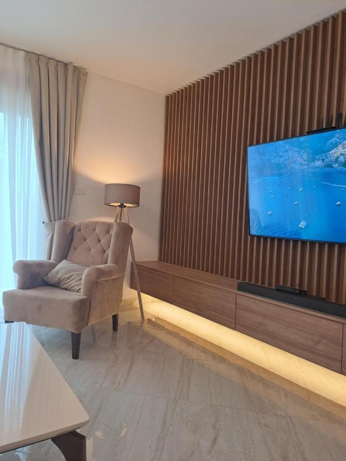 Lux Apartment Jovanovic Tivat Exterior foto